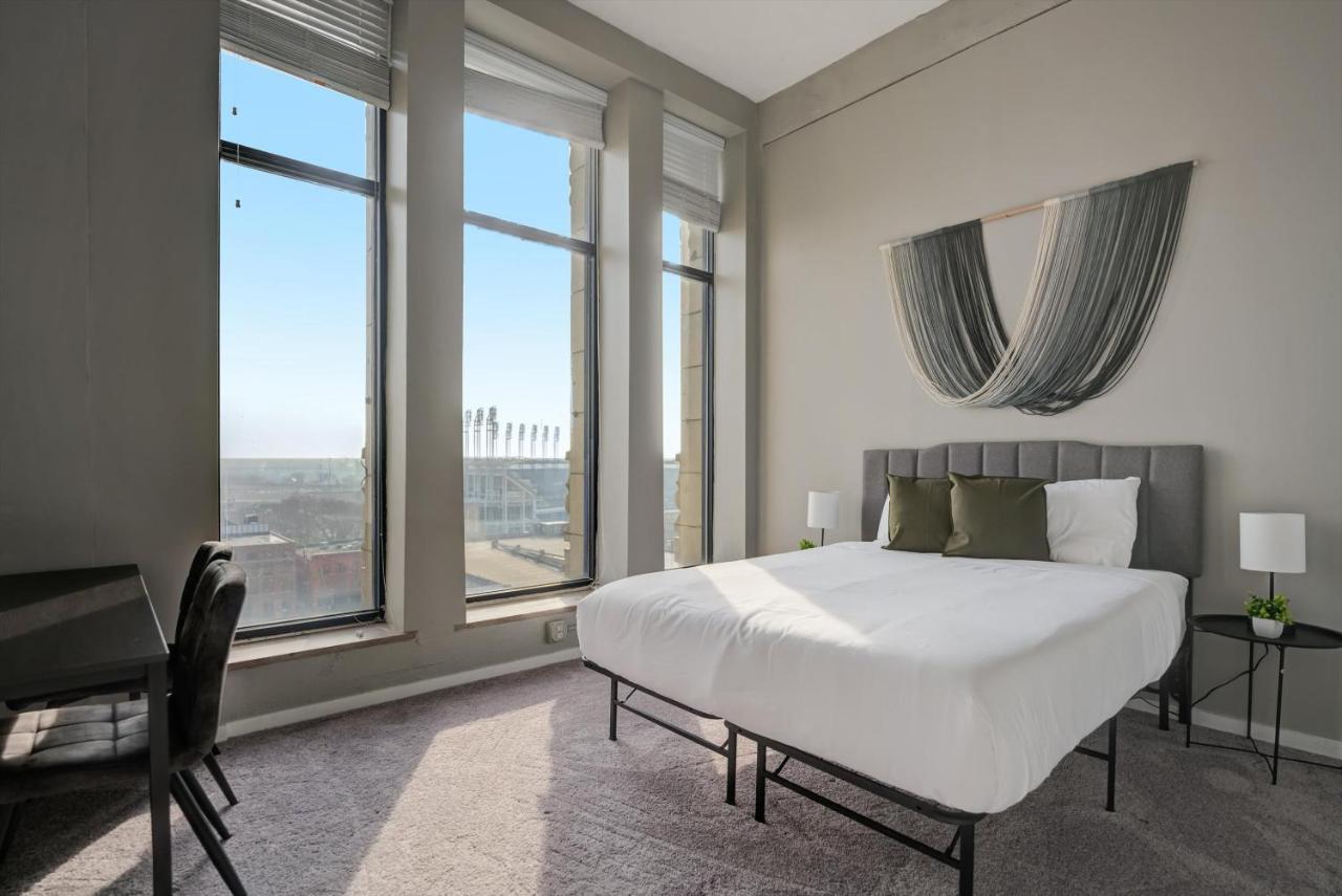 Frontdesk Huron Square Apts Downtown Клівленд Номер фото